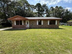 Building Photo - House for Rent