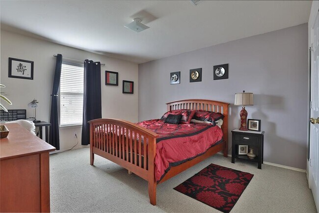 Building Photo - 21711 Cascade Hollow Ln