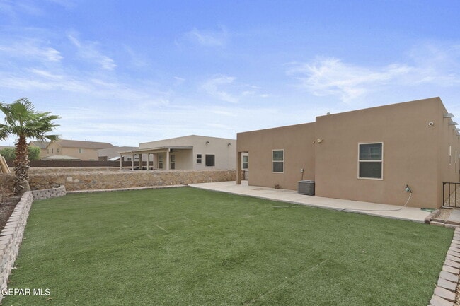 Building Photo - 1744 Preakness Ave
