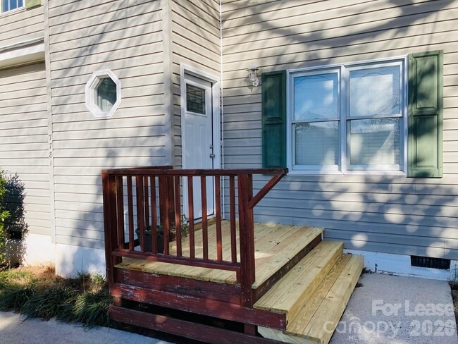 Building Photo - 7781 Red Robin Trail