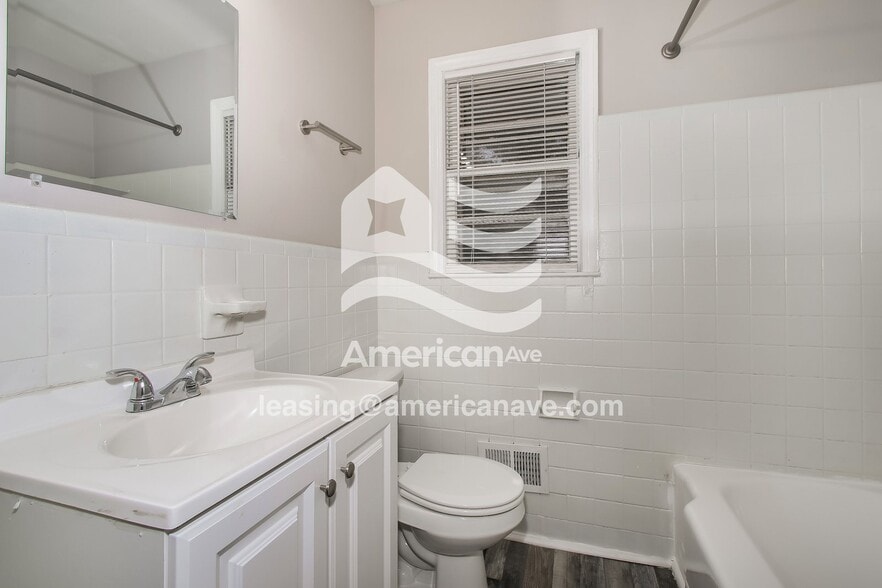 Building Photo - 2036 Wharton Dr