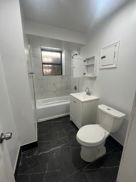 Building Photo - 157 S Harrison St