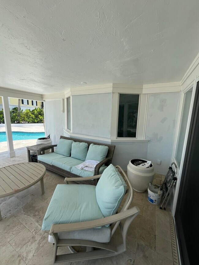 Building Photo - 1459 Point Way