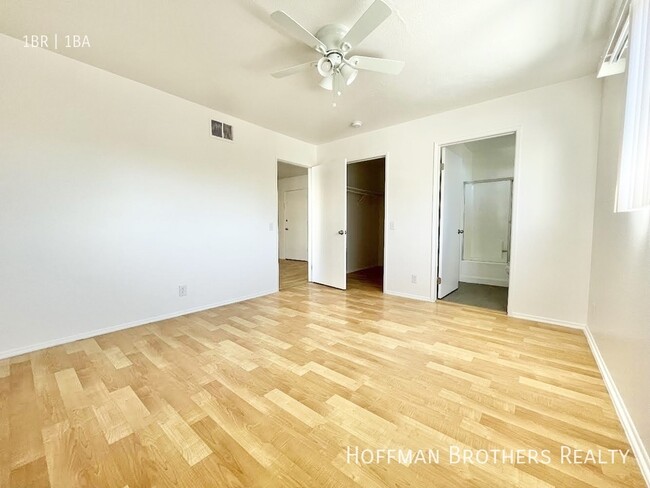 Building Photo - 18524 Calvert St