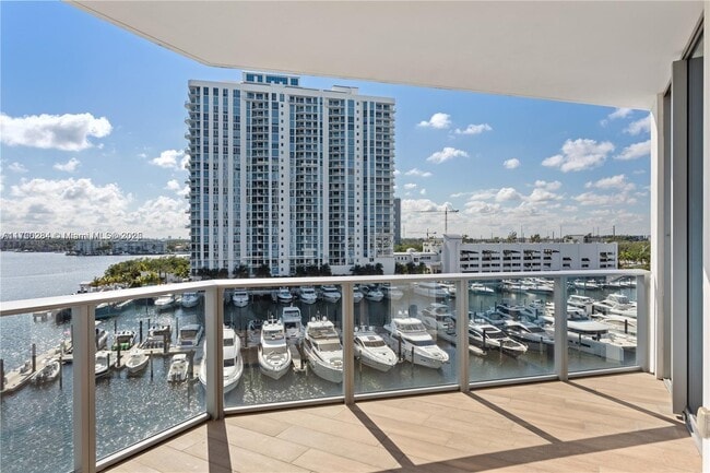 Building Photo - 17301 Biscayne Blvd