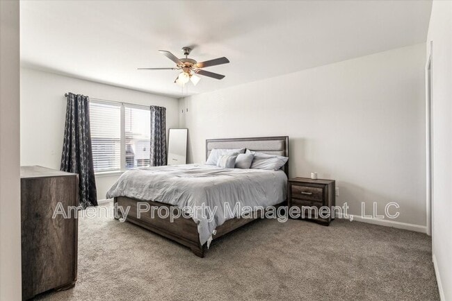 Building Photo - 1529 Stanford Ln