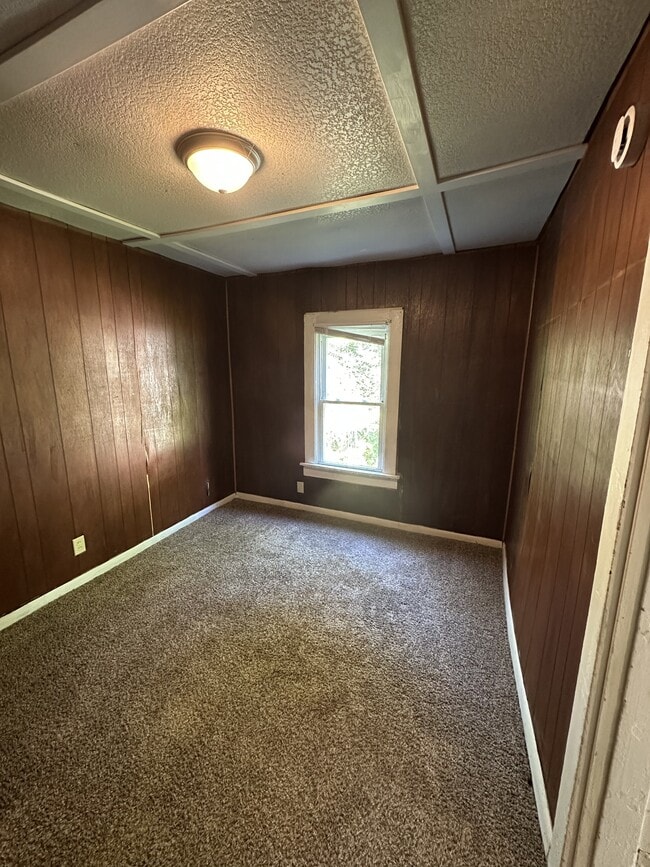 Building Photo - 1531 Johnson Ave