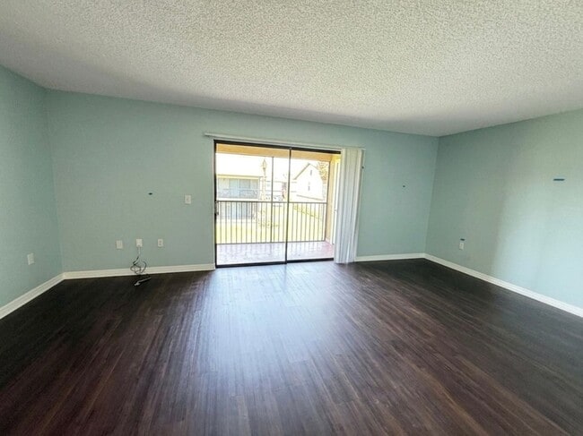 Building Photo - 1054 Mollie Ln