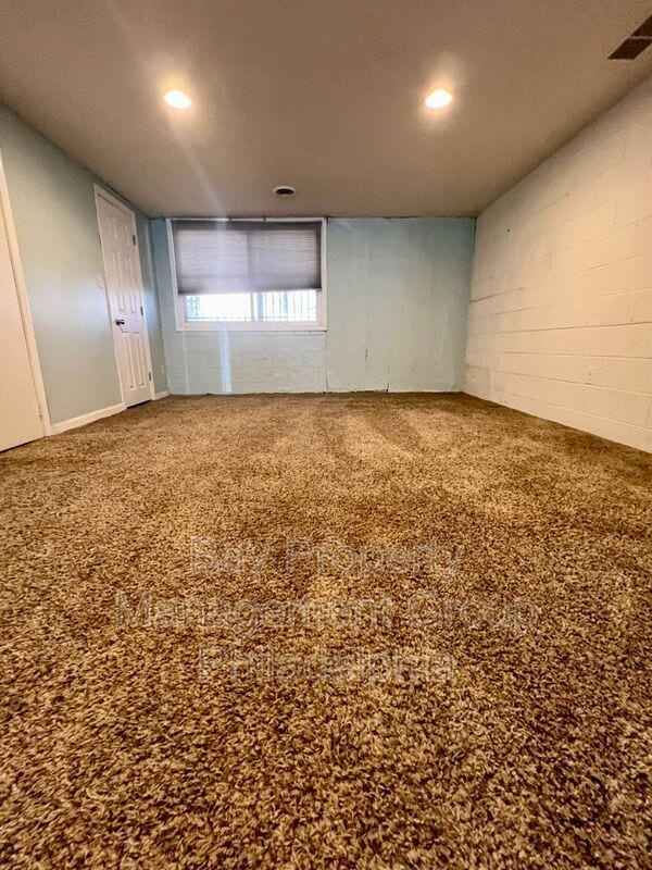 Building Photo - 1313 Delmont Ave