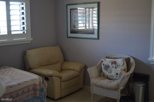 Building Photo - 2 br, 2.5 bath House - 3605 S Ocean Blvd A...