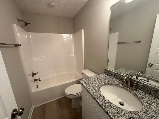 Building Photo - Brand New Townhome In Shelbyville - MOVE IN SPECIAL!!