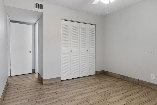 Building Photo - 130 Jasmine Woods Ct