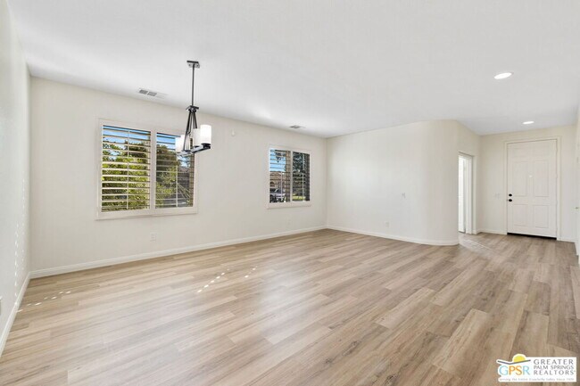 Building Photo - 82011 Deniro Ct
