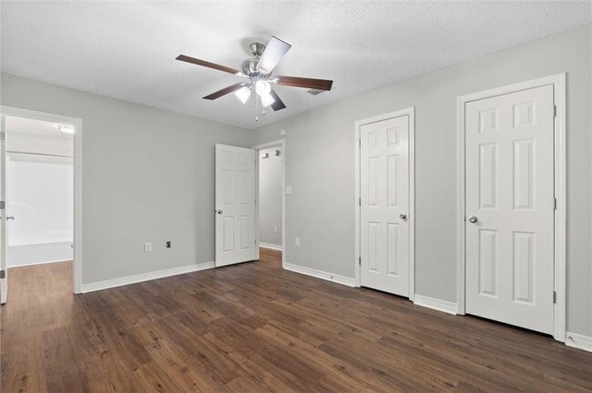 Building Photo - 7260 Pecan Terrace Dr