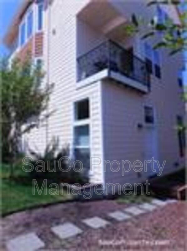 Primary Photo - 3340 SW 12th Ave