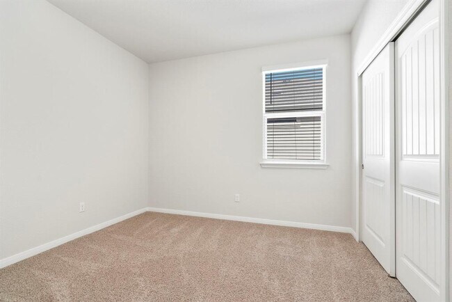 Building Photo - 113 Antrim Cove