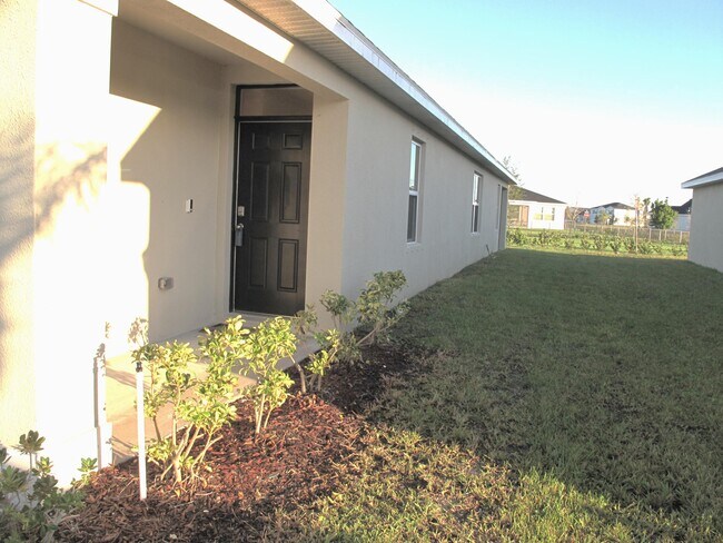Building Photo - 12221 Nettuno Wy