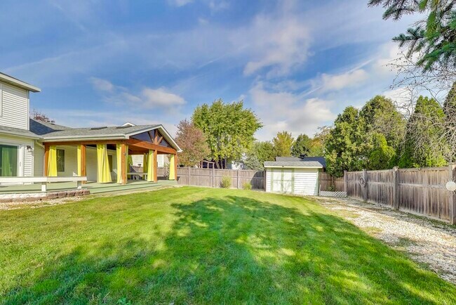 Building Photo - 2706 Steamboat Cir