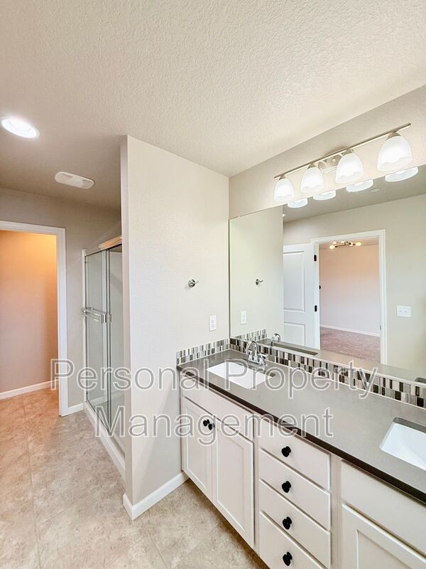 Building Photo - 7310 N 93rd Ave