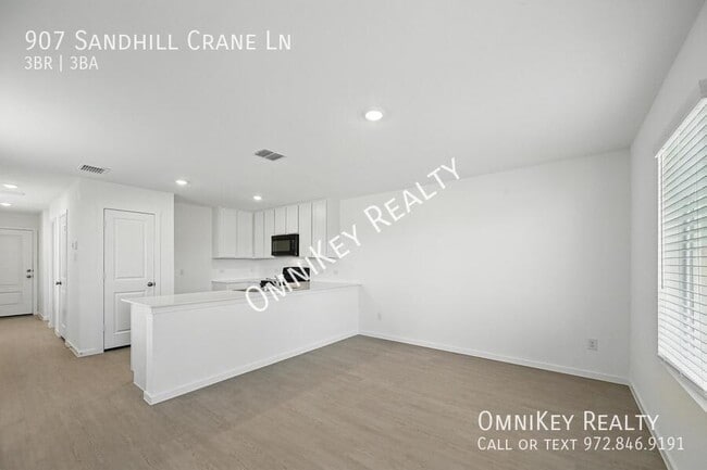 Building Photo - 907 Sandhill Crane Ln