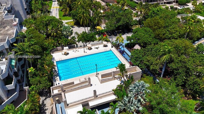 Building Photo - 151 Crandon Blvd