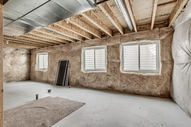 Building Photo - 258 W Willow Creek Dr