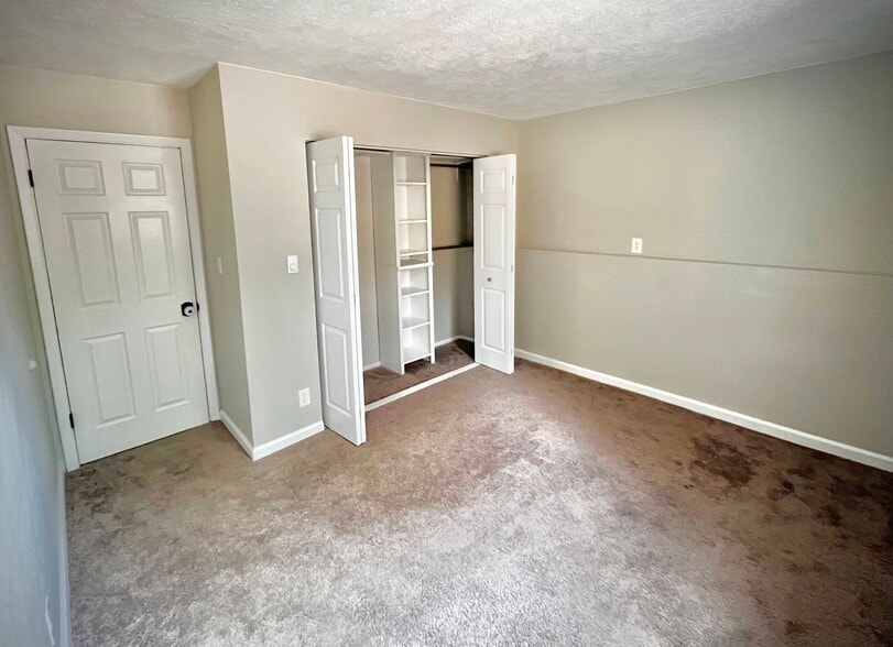 Building Photo - 1201 Centaur Cir