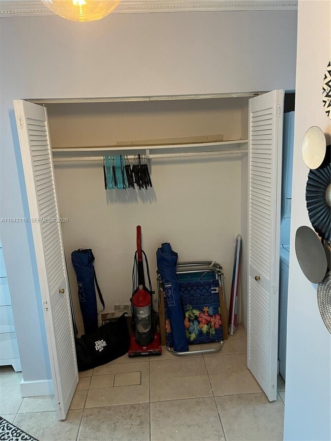 Building Photo - 334 Washington Ave