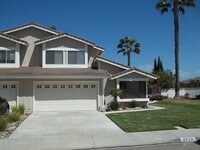 Building Photo - Charming 4-Bedroom, 3-Bath