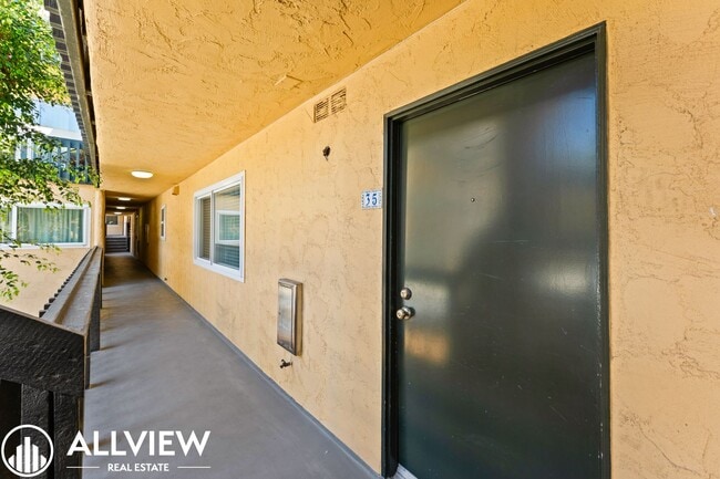 Building Photo - Newly Renovated 1 Bed / 1 Bath in Gated El Segundo Community – Pool, Gym, Parking & Prime Location