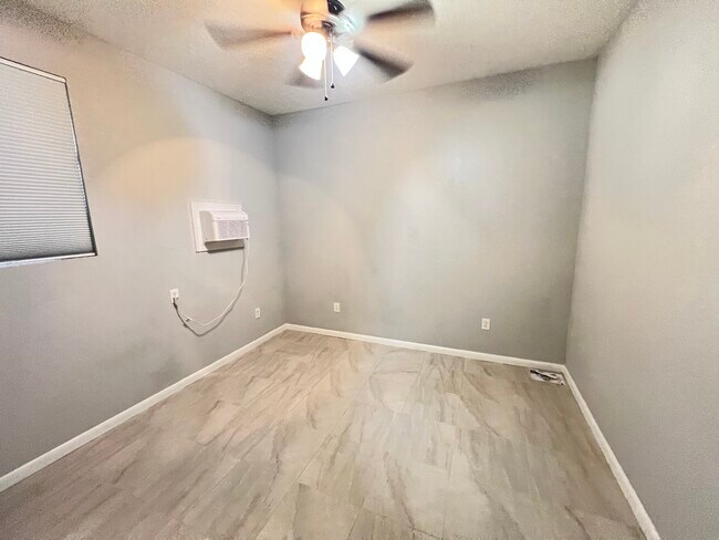 Building Photo - 3219 Fruitwood Ln