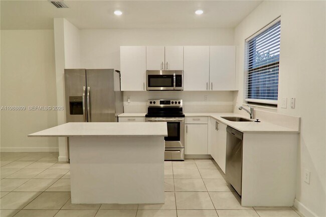 Building Photo - 11719 SW 246 Terrace