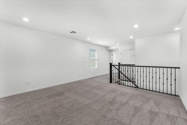 Building Photo - Gorgeous Five Bedroom in the SW! Solar panels!