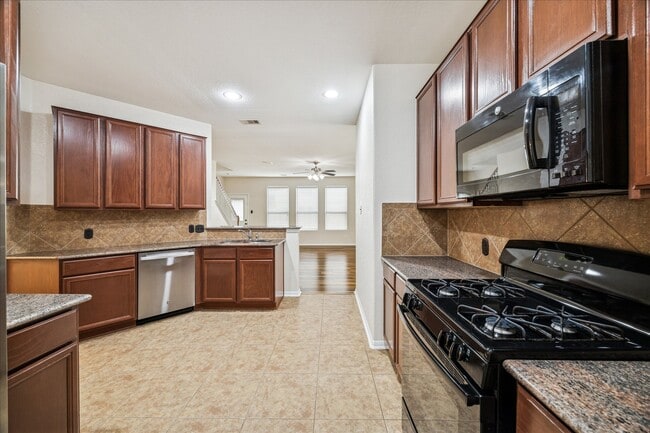 Building Photo - 5307 Espuela Ln