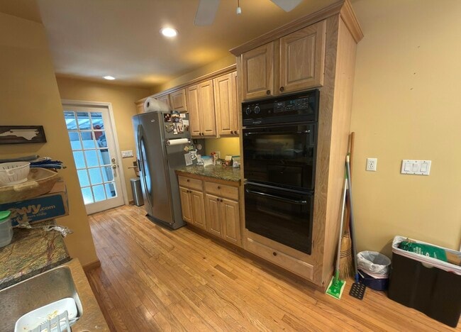 Building Photo - 169 Brookview Ln