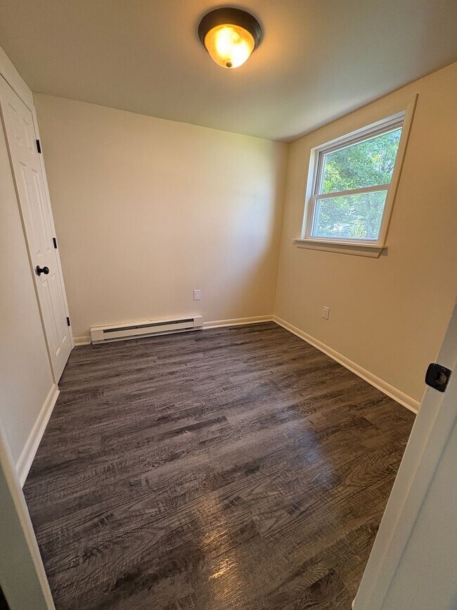 Building Photo - 267 Brodhead Ave