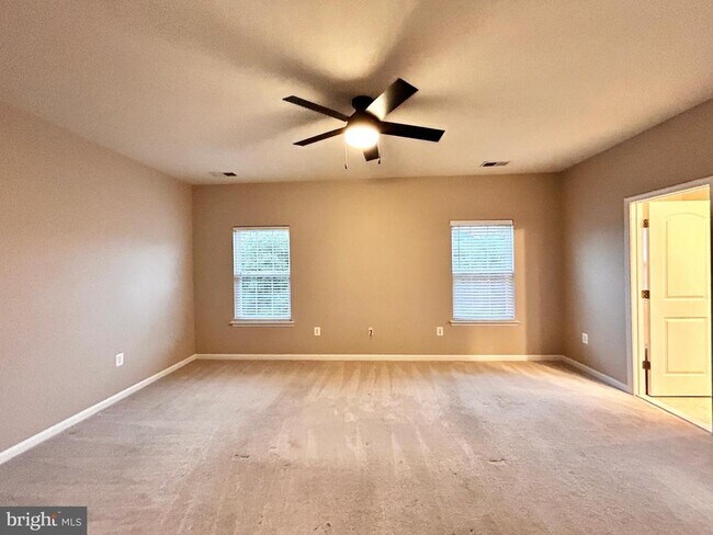 Building Photo - 312 Quinton Oaks Cir
