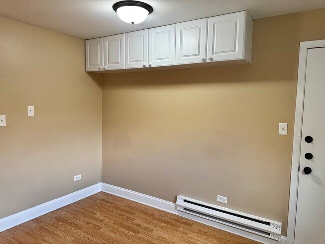 Building Photo - 2215 Nichols Rd