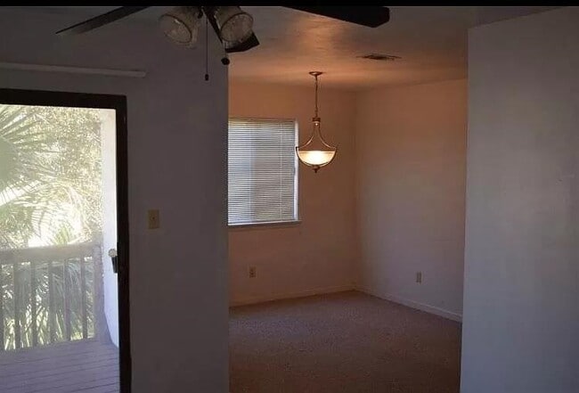 Building Photo - 1315 Airport Dr