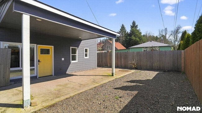 Building Photo - 1155 18th St NE