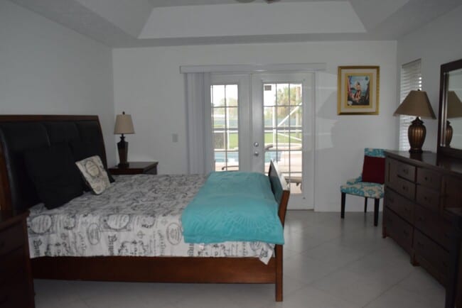 Building Photo - Fully furnished 3 bedroom 3 Bath POOL home in Sandpiper Bay