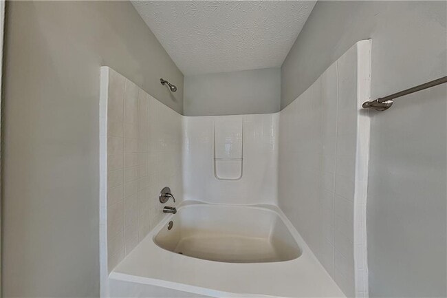 Building Photo - 178 Colton Dr