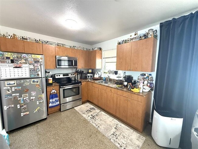 Building Photo - 1441 Miami Rd