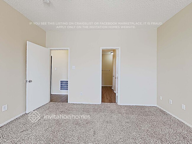Building Photo - 1304 White Dove Ln