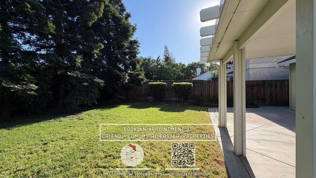 Building Photo - Beautiful 3 bedroom home nestled in cozy Brentwood neighborhood!