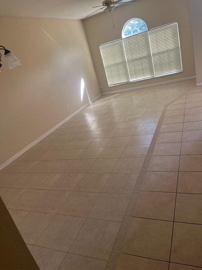 Building Photo - 2651 Eagle Canyon Dr N