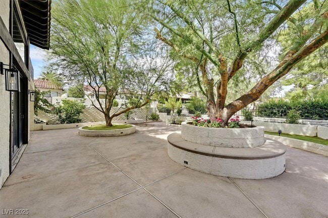 Building Photo - 3328 Plaza Del Paz