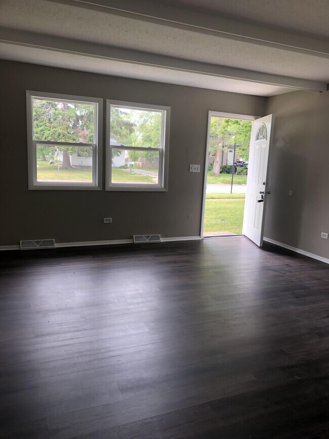 Building Photo - 3113 Gabriel Ave