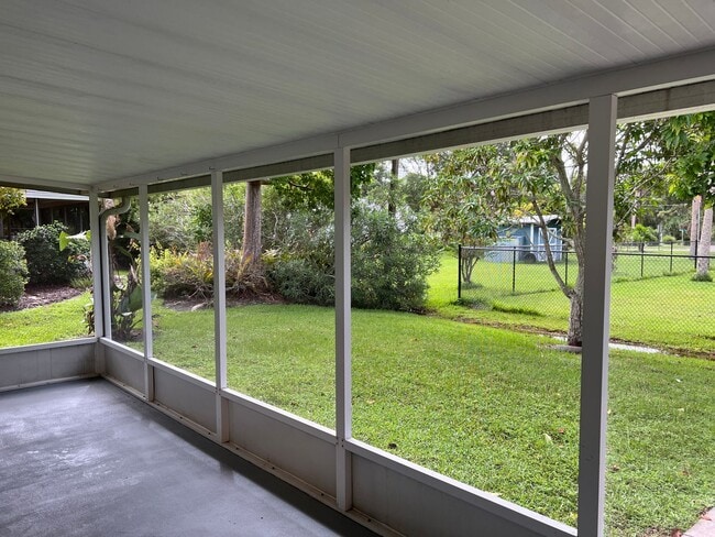 Building Photo - 2 Bedroom 2 Bath Single Family Home