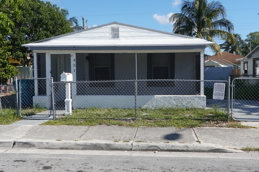 Building Photo - 431 NW 12th Ave